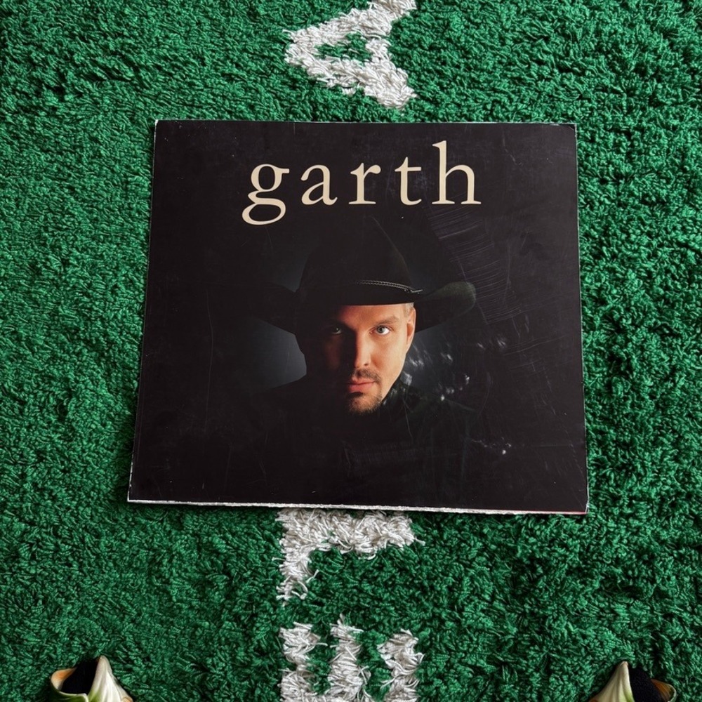 Garth Brooks Poster board Black‎ Good Country Music 2001